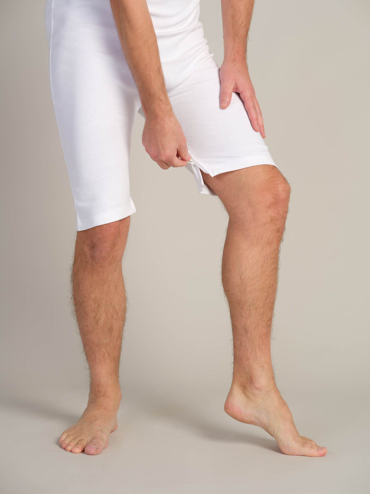 Bodysuit med glidelås i rygg/skritt og korte ben (2050)