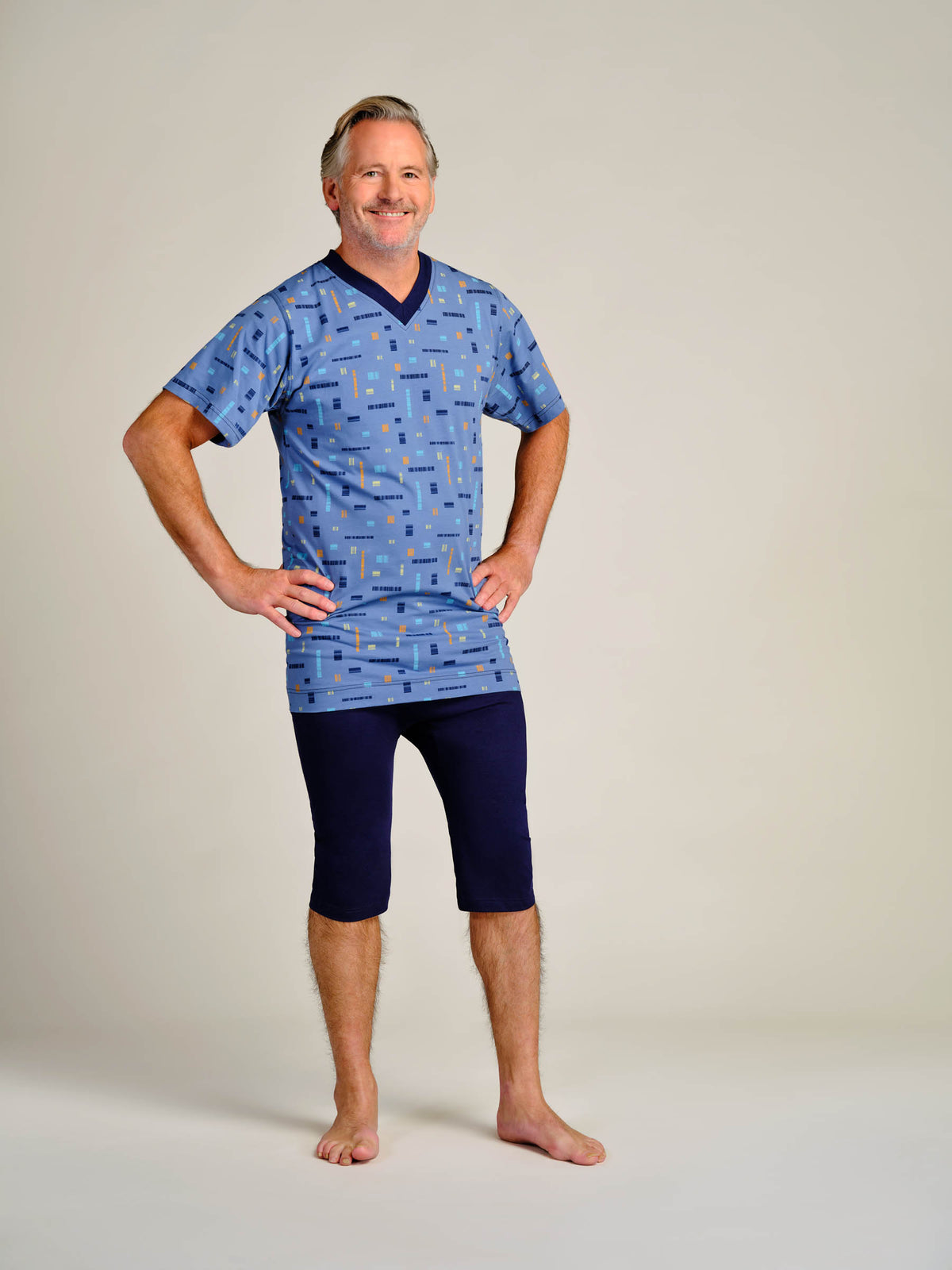 Herrevariant: kortermet og kortbent hel drakt med mønster og glidelås bak (1055)