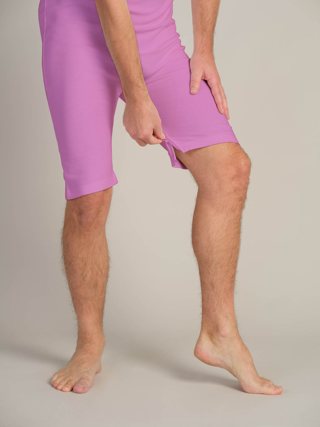 Bodysuit med glidelås i rygg/skritt og korte ben (2050)