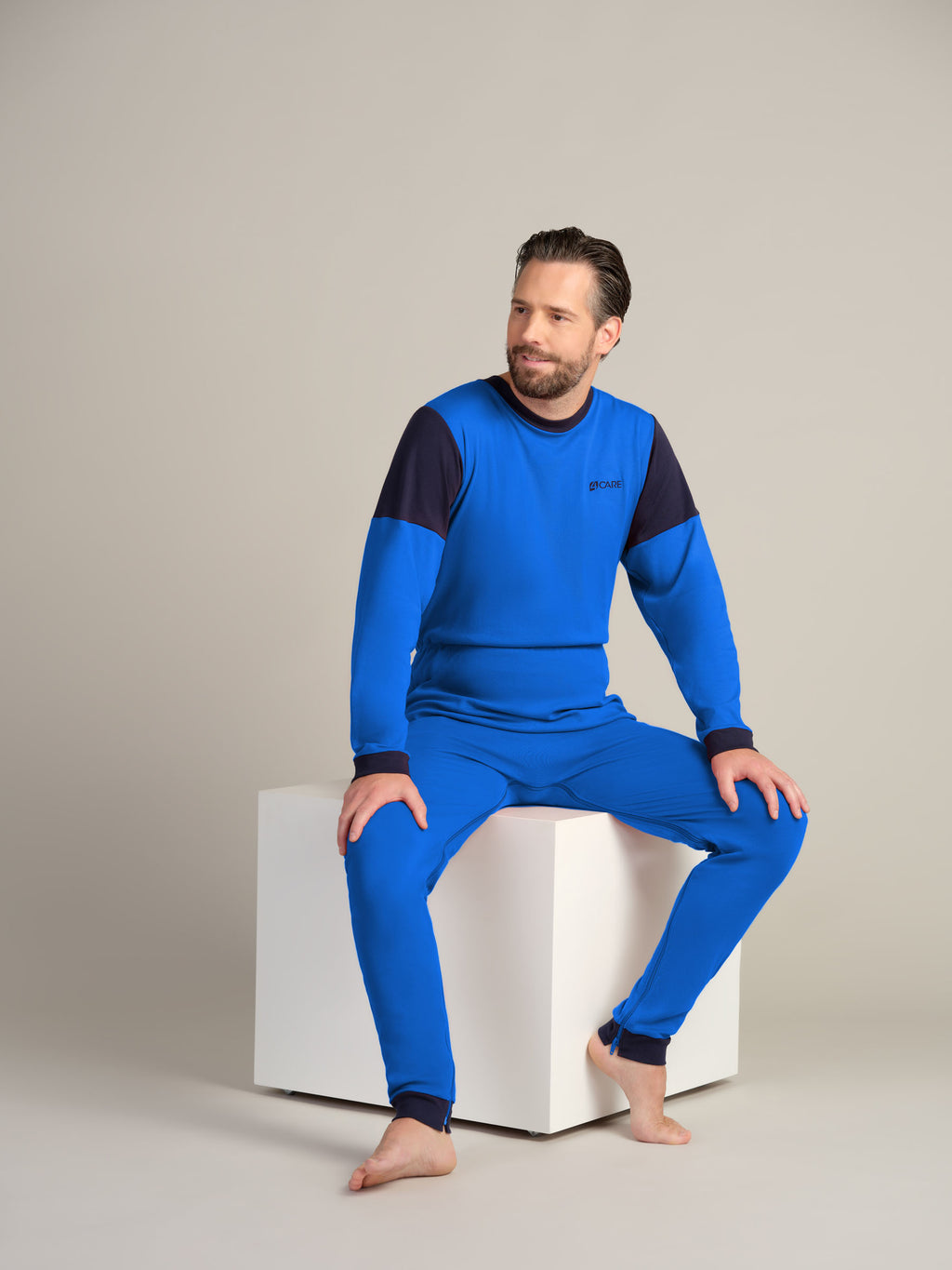 Hel drakt uten føtter, trikot, med glidelås bak og i skrittet (1011)