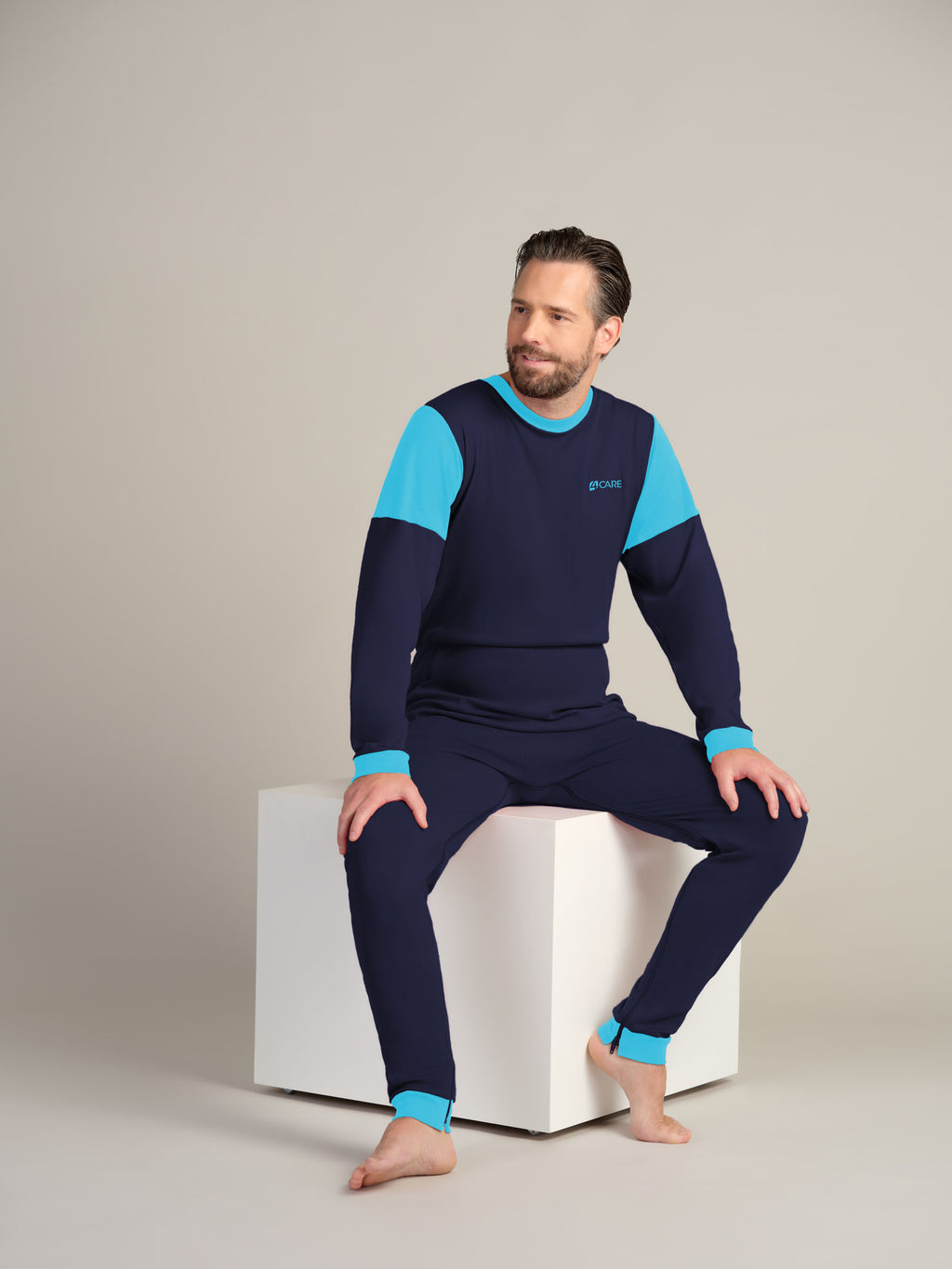 Hel drakt uten føtter, trikot, med glidelås bak og i skrittet (1011)