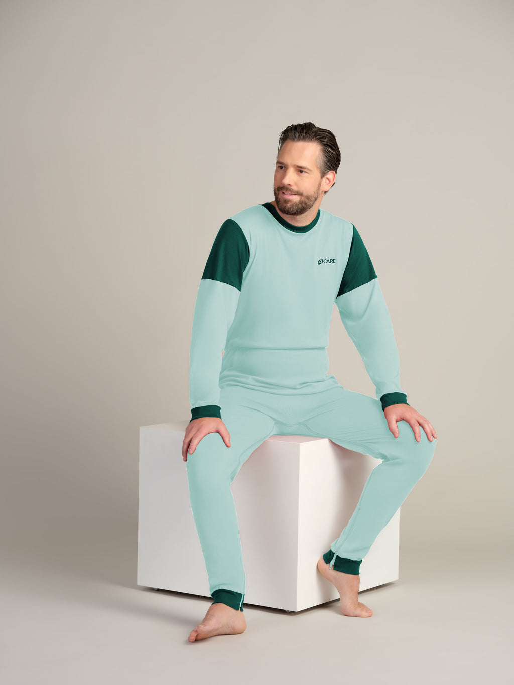 Hel drakt uten føtter, trikot, med glidelås bak og i skrittet (1011)