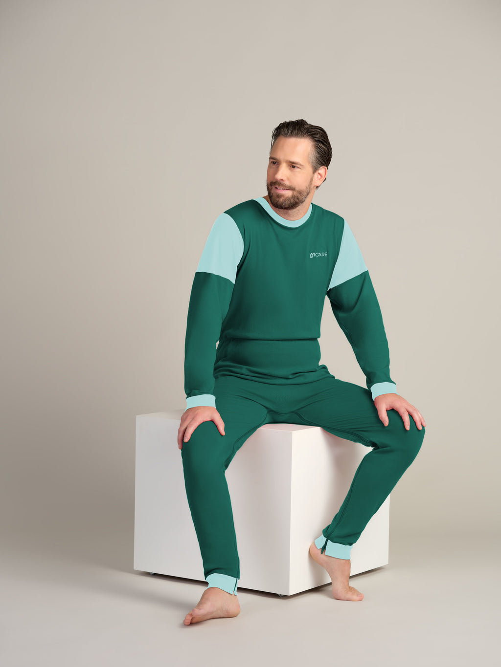 Hel drakt uten føtter, trikot, med glidelås bak og i skrittet (1011)